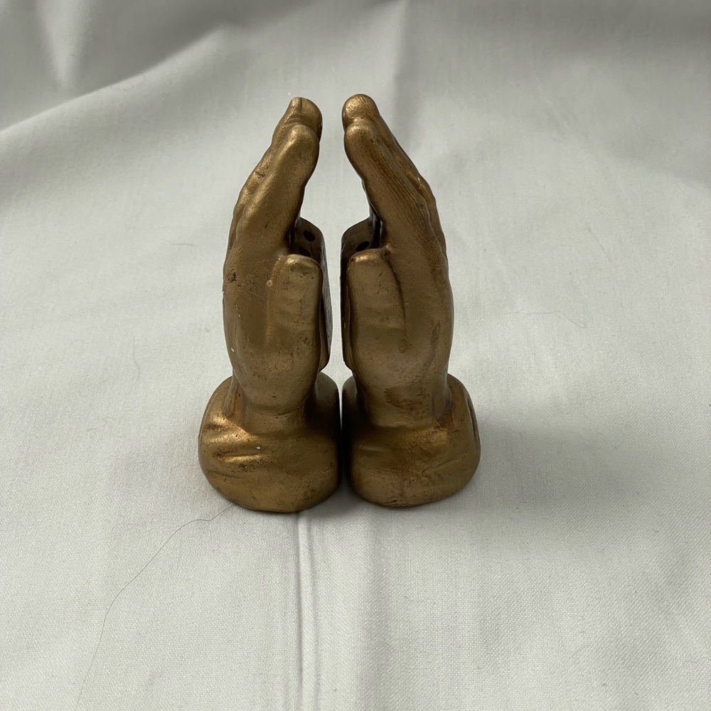 Gold Colored‎ Praying Hands Salt&Pepper Shakers Made in Taiwan